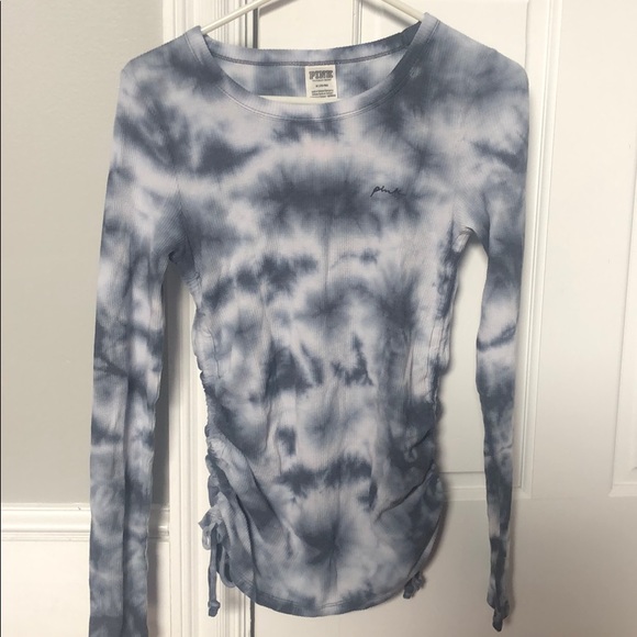 PINK Victoria's Secret Tops - PINK/ VS Long Sleeve